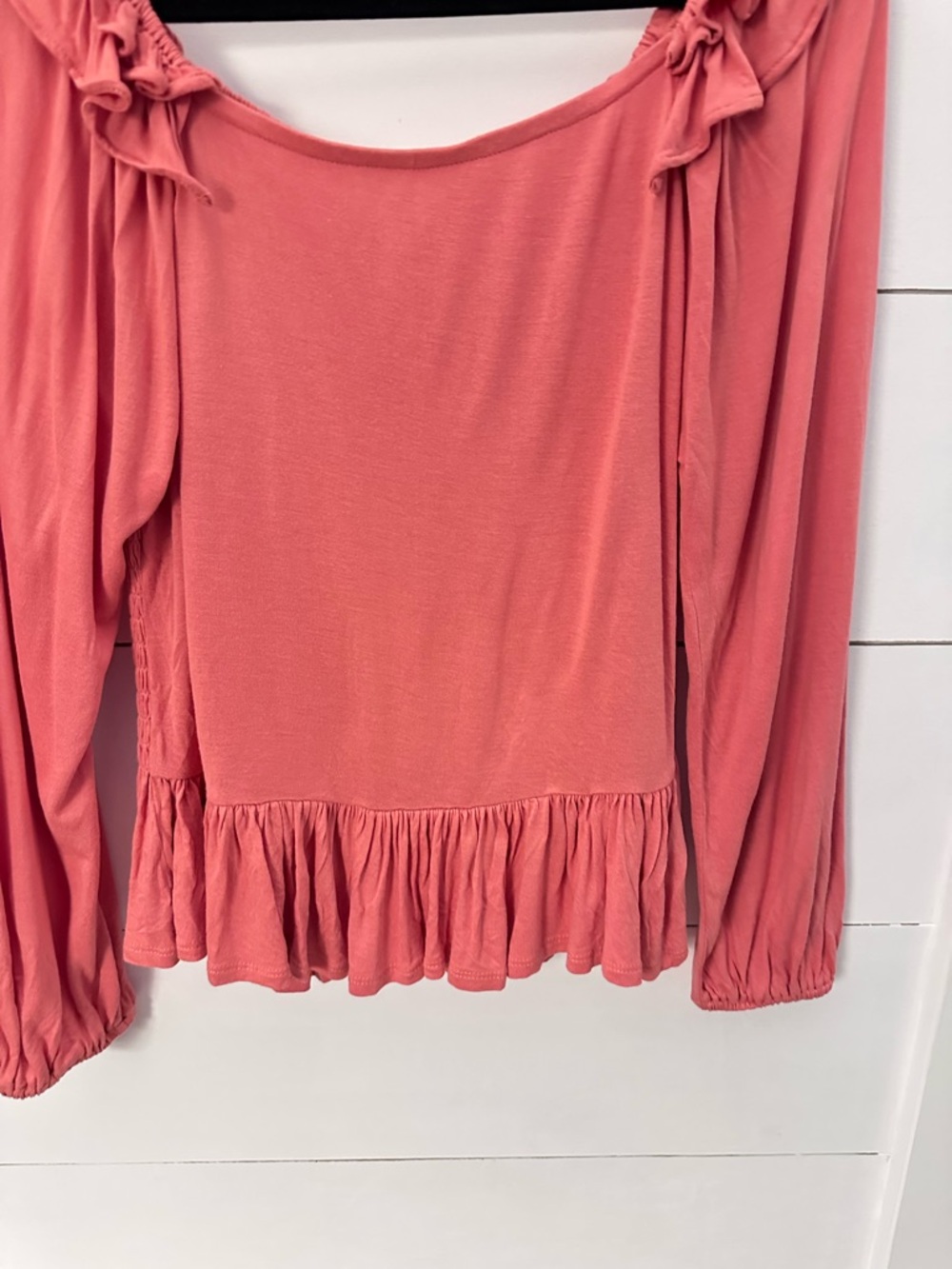 Loft L Coral ruffle arm smocked back rayon elastin casual shabby chic cozy top - Picture 5 of 11